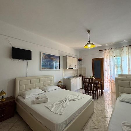 Vila Hergi Sarande Exterior photo
